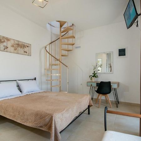 Elounda Square Home Luaran gambar